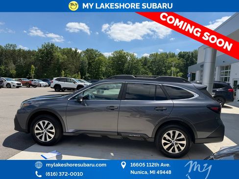 Used 2022 Subaru Outback Premium AWD/4WD image 4