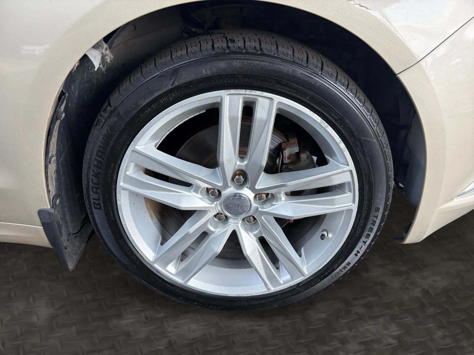 Used 2017 Ford Fusion Energi SE FWD image 37