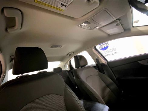 Used 2019 Kia Forte LXS image 13