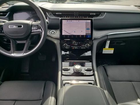 New 2024 Jeep Grand Cherokee Overland w/ Luxury Tech Group IV image 9