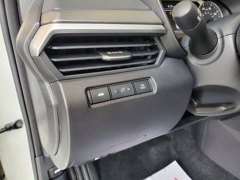 New 2026 Nissan Altima 2.5 SR AWD/4WD image 20