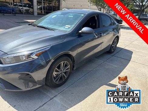 Certified 2024 Kia Forte LXS FWD image 1