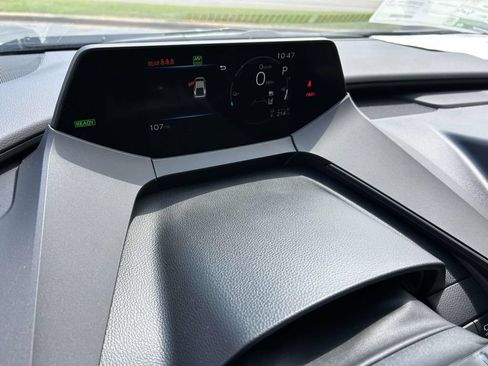 New 2026 Toyota Prius Plug-In Hybrid w/ Limited Premium Package FWD image 19