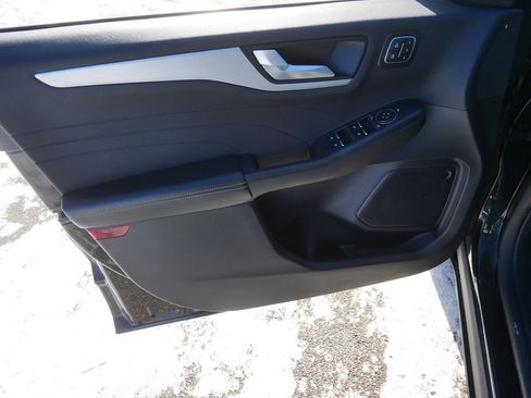 Certified 2024 Ford Escape Platinum image 11