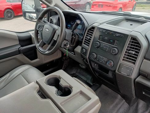 Used 2019 Ford F250 XL w/ Power Equipment Group AWD/4WD image 15