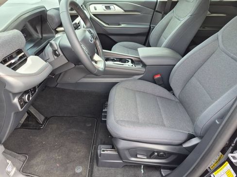 New 2026 Ford Explorer Active AWD/4WD image 16