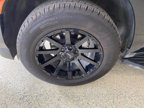 Used 2023 Chevrolet Tahoe LT image 15