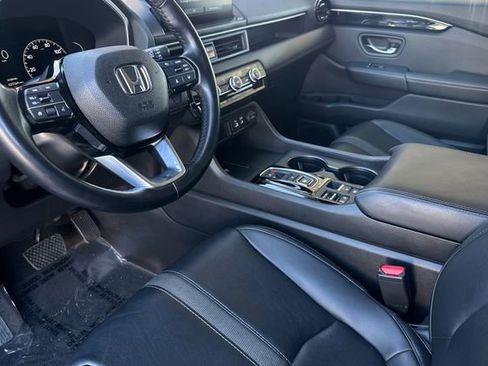 Certified 2025 Honda Pilot EX-L image 11
