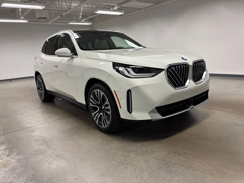 New 2026 BMW X3 xDrive30 w/ Convenience Package image 6