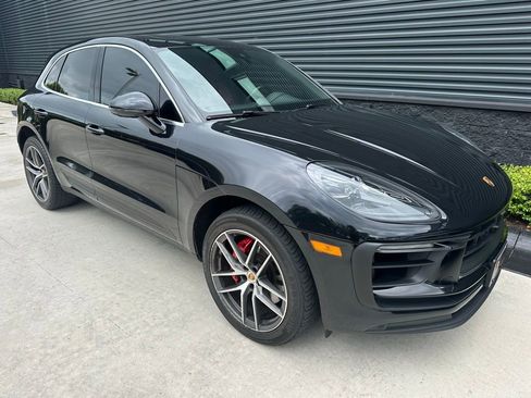 Certified 2023 Porsche Macan S AWD/4WD image 11