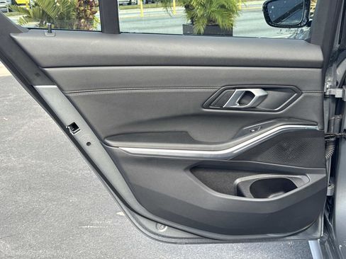 Certified 2025 BMW 330i 330i w/ M Sport Package image 11