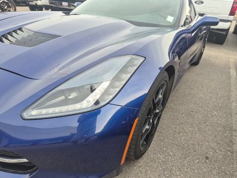 Used 2017 Chevrolet Corvette Stingray Coupe w/ 1LT RWD image 6