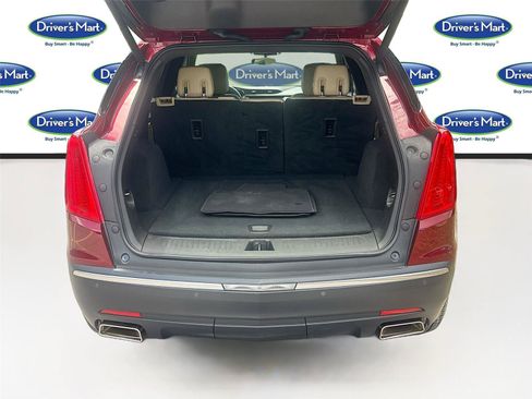 Used 2017 Cadillac XT5 Premium Luxury FWD image 17