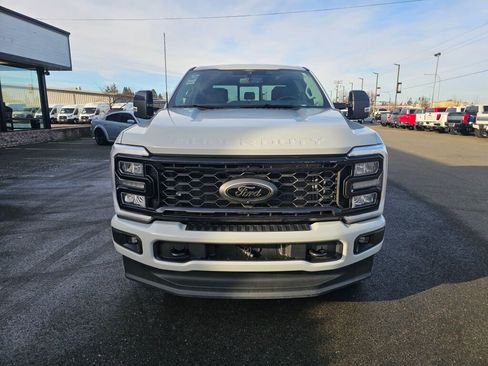 Certified 2025 Ford F350 Lariat w/ Black Appearance Package image 3