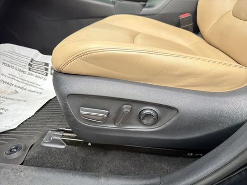 Used 2020 Toyota RAV4 Limited w/ Limited Grade Weather Package AWD/4WD image 12