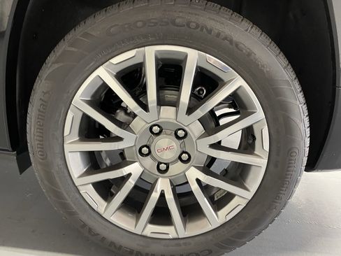 New 2026 GMC Terrain Denali w/ LPO, Floor Liner Package image 7