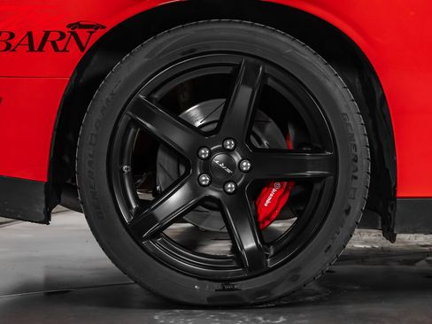 Used 2017 Dodge Challenger SRT Hellcat image 16