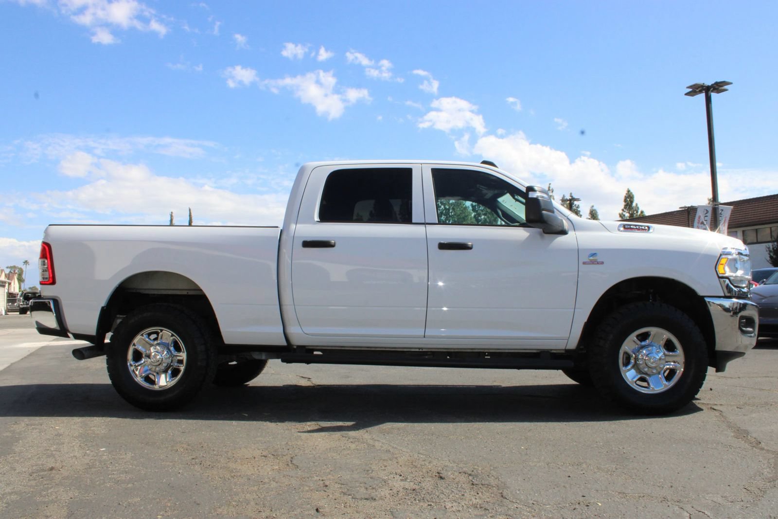 Used 2024 RAM 2500 Tradesman w/ Chrome Appearance Group AWD/4WD image 38