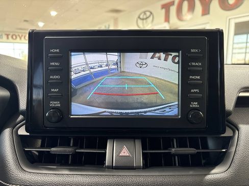 Certified 2019 Toyota RAV4 LE AWD/4WD image 18
