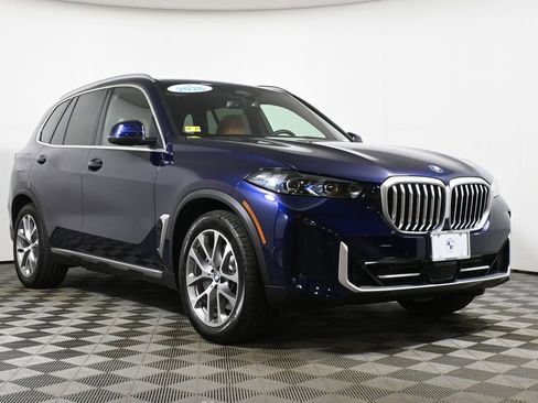 Used 2026 BMW X5 xDrive50e w/ Premium Package AWD/4WD image 9