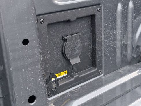 New 2025 Ford F150 Lariat w/ Equipment Group 502A High image 29