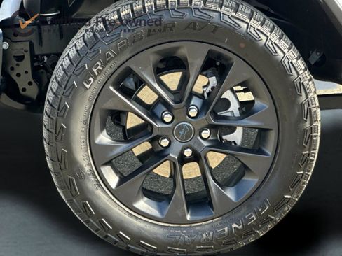 Certified 2025 Jeep Wrangler Unlimited Sahara AWD/4WD image 27