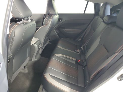 Used 2025 Subaru Crosstrek 2.5i Limited w/ Crosstrek Mirror Package image 13