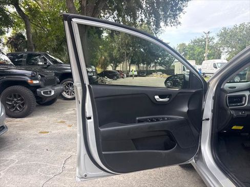 Used 2020 Kia Rio LX FWD image 14