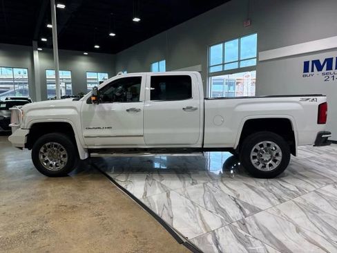 Used 2015 GMC Sierra 2500 Denali w/ Duramax Plus Package image 59