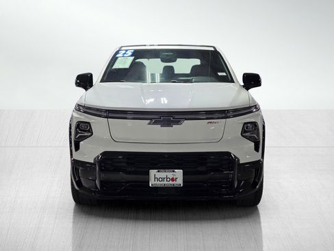 Used 2025 Chevrolet Silverado EV RST image 2