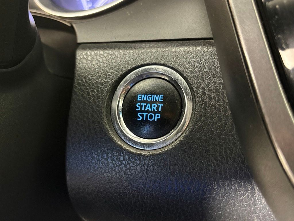 Used 2020 Toyota Camry LE w/ Convenience Package FWD image 21