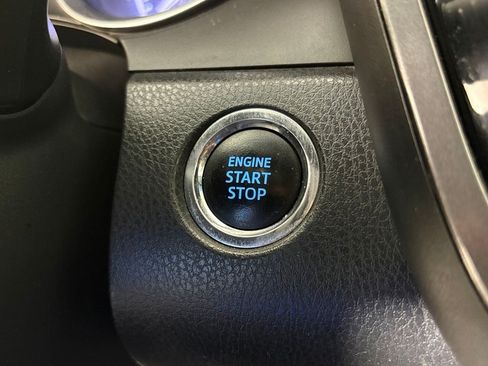 Used 2020 Toyota Camry LE w/ Convenience Package FWD image 21