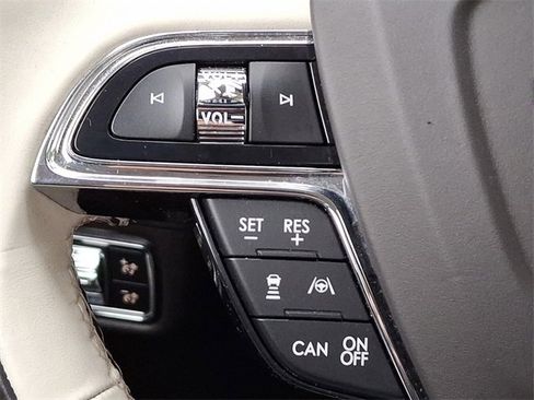 Used 2022 Lincoln Nautilus Black Label w/ Class II Trailer Tow Package image 21