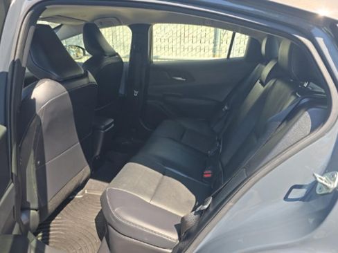Used 2023 Toyota Prius XLE FWD image 7