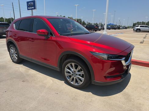 Used 2020 MAZDA CX-5 Grand Touring w/ GT Premium Package FWD image 2