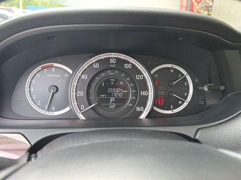 Used 2017 Honda Accord EX-L image 21