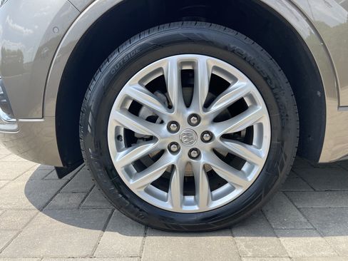 Used 2019 Buick Envision Premium w/ Driver Confidence Package AWD/4WD image 4