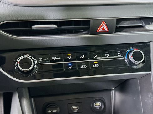 Used 2023 Hyundai Sonata SE FWD image 23