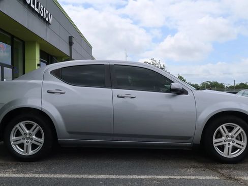 Used 2014 Dodge Avenger SXT FWD image 8