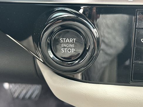 New 2026 Nissan Pathfinder SL FWD image 18