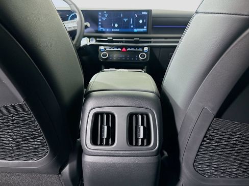 New 2026 Hyundai Tucson Limited FWD image 18