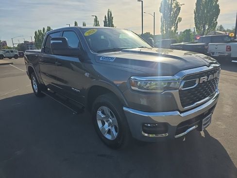 Used 2026 RAM 1500 Big Horn AWD/4WD image 7