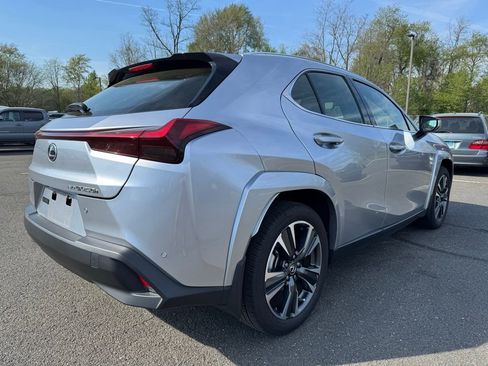 Used 2023 Lexus UX 250h AWD w/ Accessory Package (Z1) image 4