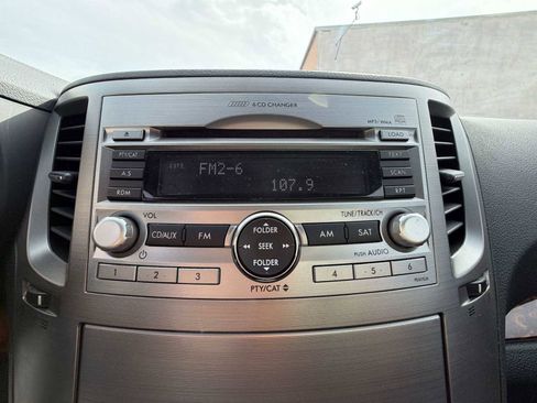 Used 2011 Subaru Outback 2.5i Limited w/ PWR Moonroof Pkg image 17