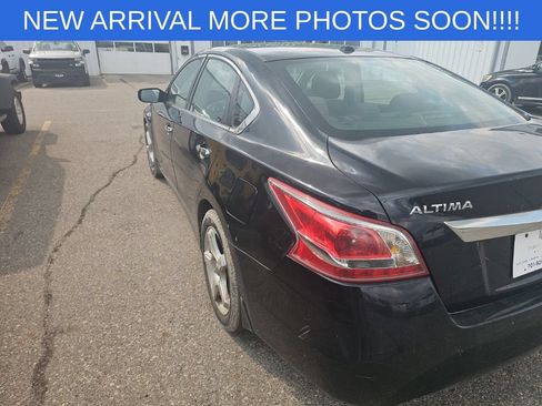 Used 2013 Nissan Altima 2.5 SV FWD image 6