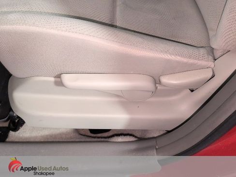 Used 2009 Toyota Yaris Sedan image 12