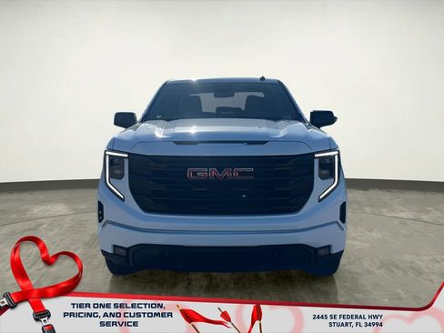 New 2025 GMC Sierra 1500 Elevation image 10