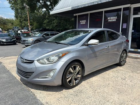 Used 2015 Hyundai Elantra Limited FWD image 2