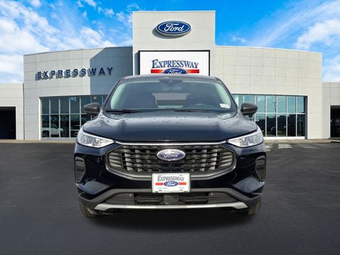 Used 2023 Ford Escape Active w/ Tech Pack #1 image 3