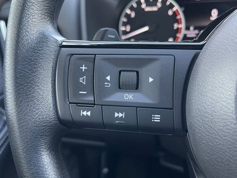 Certified 2023 Nissan Rogue SV image 24